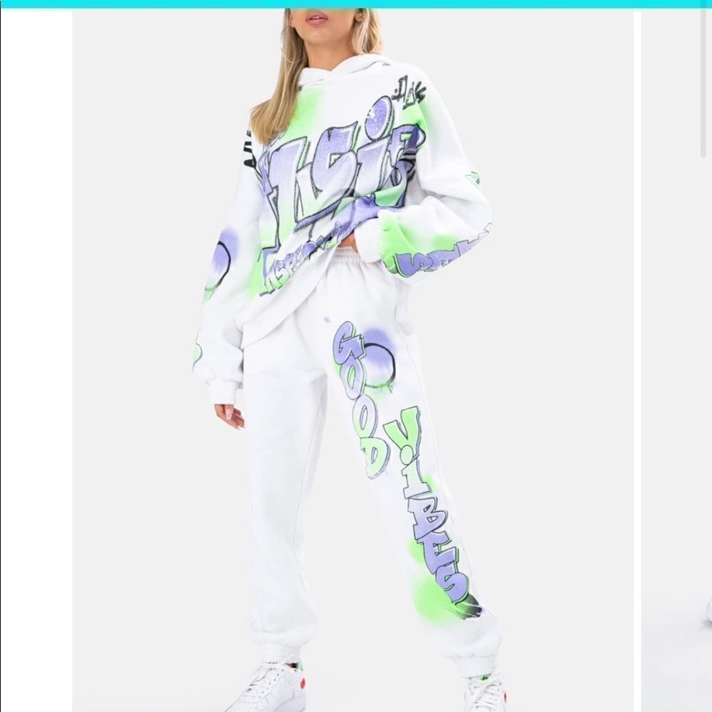 ADIKA - MUSIC Sweatpants - Good Vibes